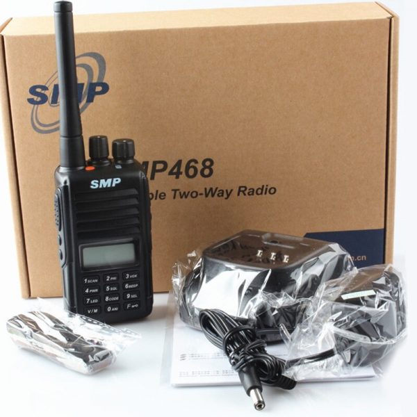 Motorola SMP468 Digital Keyboard Two way Radio - Image 4