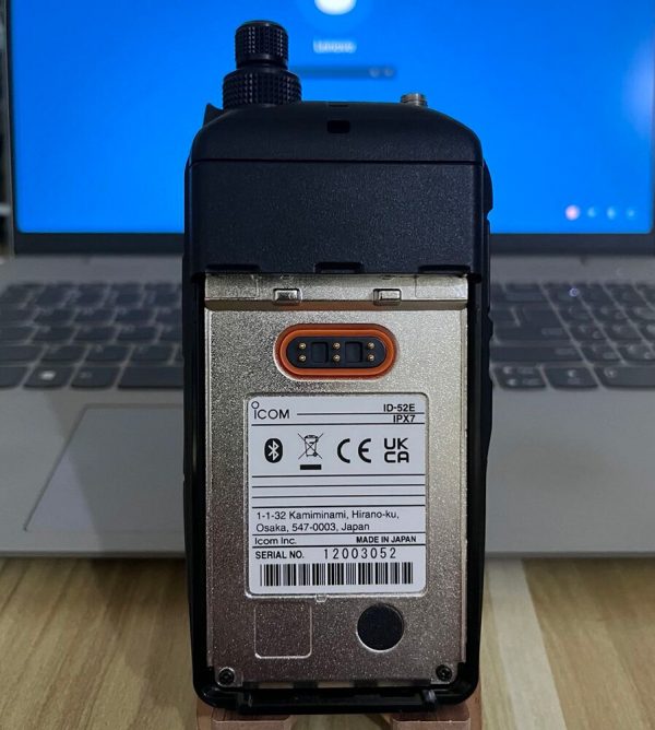 ICOM ID-52E Dual Band VHF UHF Digital Transceiver ICOM ID52E DMR Radios - Image 3