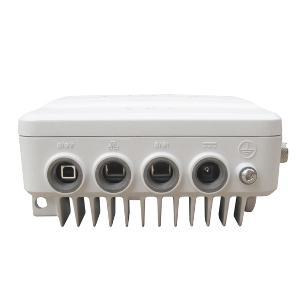 Motorola SLR1000 Digital UHF Repeater - Image 3