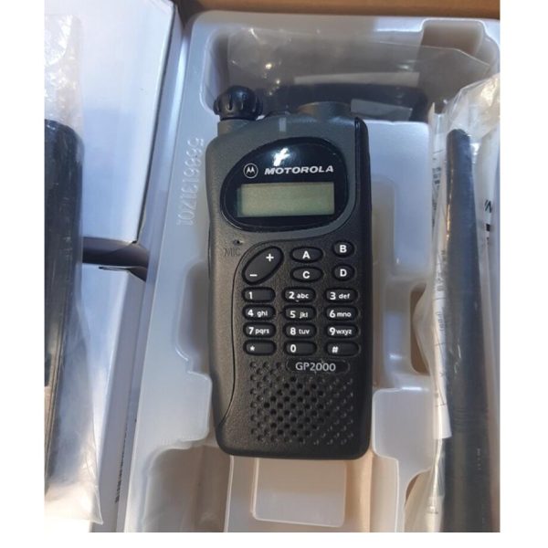 Motorola GP2000 VHF/UHF Ham Radio Full Keypads Portable Walkie Talkie - Image 2