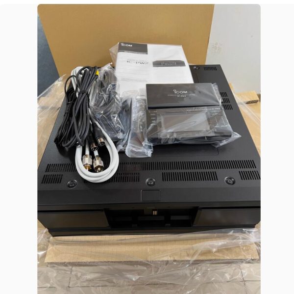 Icom IC-PW2 HF/50 MHz 1 kW Linear Amplifier - Image 5