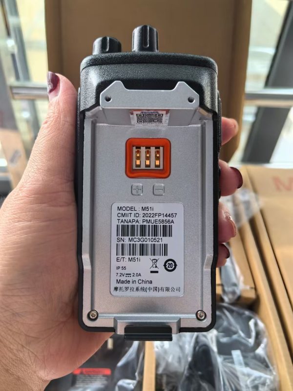 Motorola Mag One M51I Digital Portable Radio - Image 4