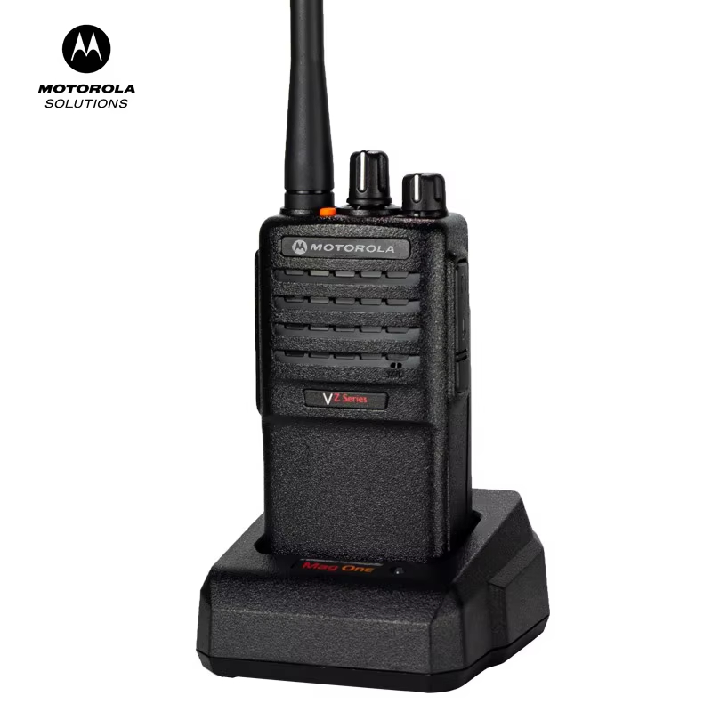 Motorola VZ-10 Walkie Talkie Rechargeable Li-ion Battery Outdoor Intercom - Image 2